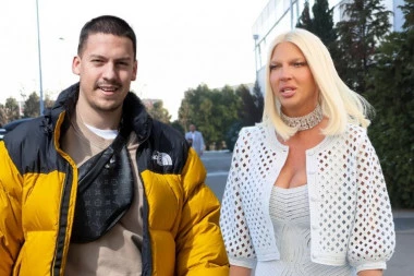 BAKA PRASE ŠALJE VRUĆE SLIKE JELENI KARLEUŠI?! Pop diva nije znala da jutjuber ima devojku, pa se ŠOKIRALA!(VIDEO)