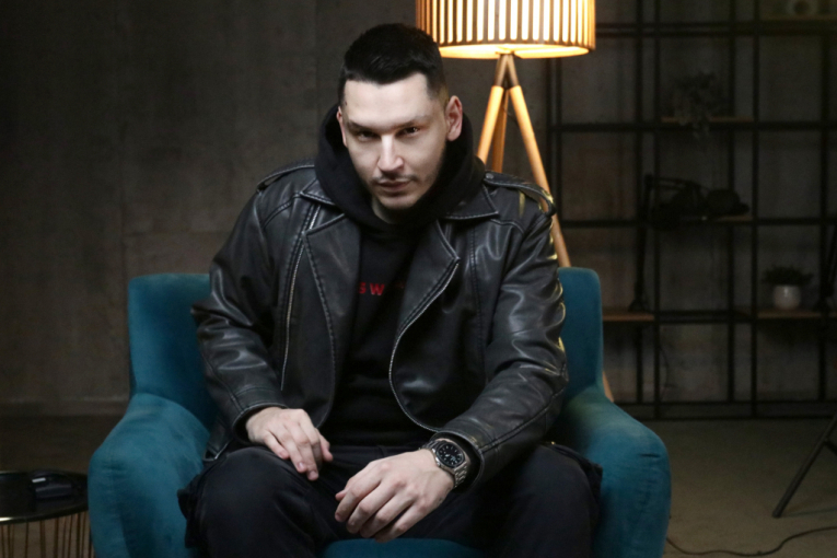 Aleksandar Radojević učestvuje na Pesmi za Evroviziju PZE 2026 sa pesmom "Sudbina"