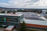 Hemofarm ubrzava dekarbonizaciju uz jednu od najvećih industrijskih solarnih elektrana u Srbiji