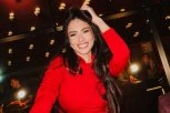 Glumica Milica Burazer spremna za PZE: Pesma intrigantnog naziva nosi MOĆNU poruku, a sestra ANA IVANOVIĆ joj je velika podrška (VIDEO)