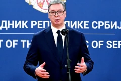 "SPALILI BI GA NA LOMAČI U PREVRATU!" Saslušan muškarac iz Gnjilana koji je uputio JEZIVE PRETNJE Aleksandru Vučiću!