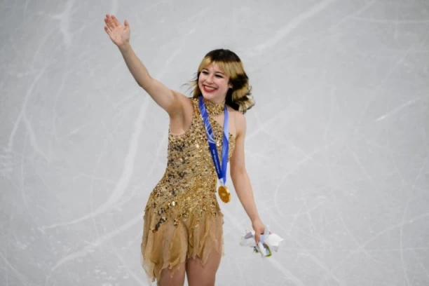 ONA je obeležila Zimske olimpijske igre: Dobitnica je DVOSTRUKOG ZLATA, a njena FRIZURA postala je glavni modni hit! (FOTO)