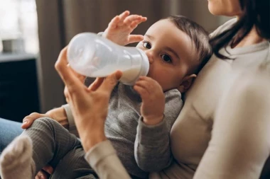 HITNO POVLAČENJE HRANE ZA BEBE! Proizvod je ZDRAVSTVENO NEISPRAVAN, objavljeni sporni rokovi trajanja!