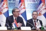 PREDSEDNIK VUČIĆ "OTERAO" DAČIĆA U BOLNICU KADA JE VIDEO KAKO IZGLEDA! Drama pre komemoracije u Skupštini Srbije!