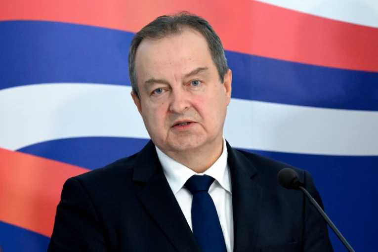 IVICA DAČIĆ SKINUT SA RESPIRATORA! Najnovija informacija o zdravstvenom stanju ministra!