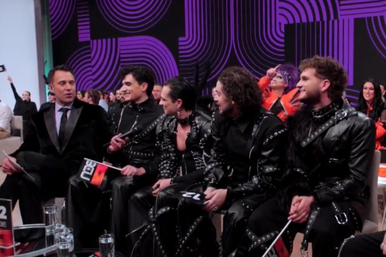 Republic / Photo Gallery / Avalanche