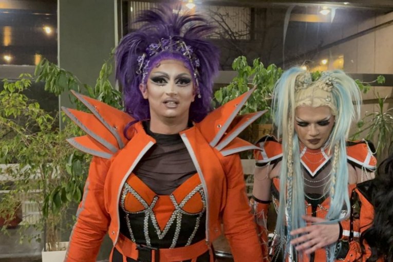 Članice grupe Harem girls