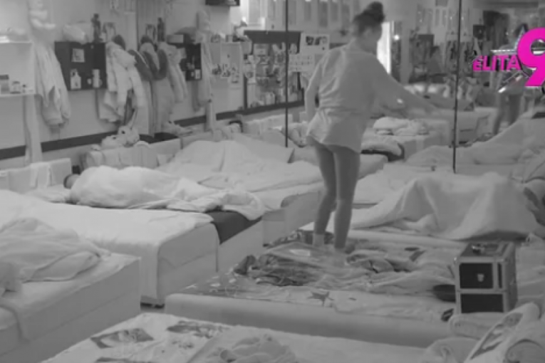 Asmin Durdžić poljubio Maju Marinković