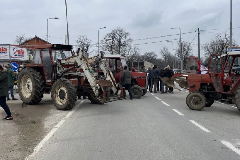 JEDVA DOBILI ČETIRI MESTA! Bura u Inicijativi za opstanak poljoprivrednika - ZBOG JOVANA LUKIĆA, PAORIMA MRVICE NA IZBORNOJ LISTI!
