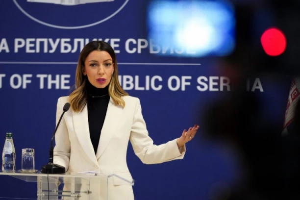 "GRAĐANIMA JE DOSTA BLOKADERSKOG NASILJA!" Oglasila se ministarka Mesarović nakon protesta u Novom Sadu (FOTO)