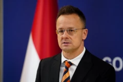 KRAJ JEDNE POLITIČKE ERE: Peter Sijarto podneo ostavku na mesto poslanika