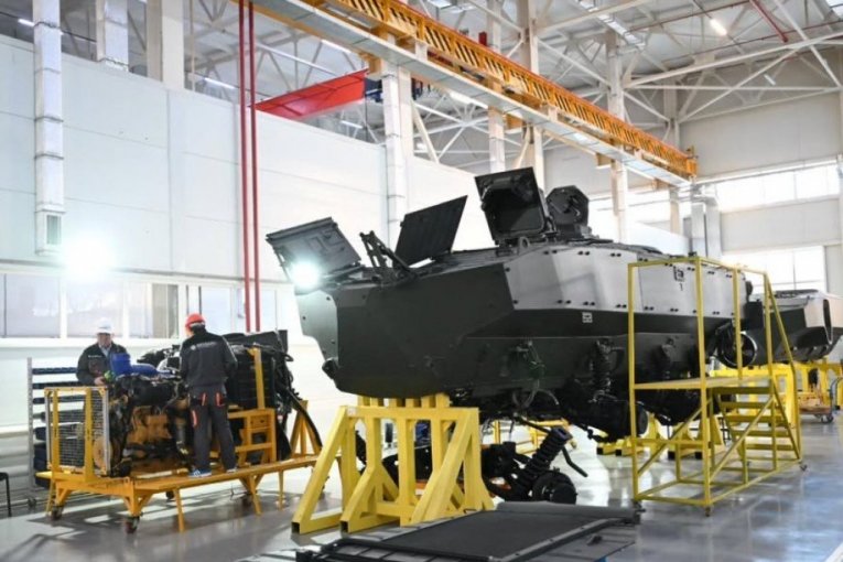 Obilazak vojne izložbe