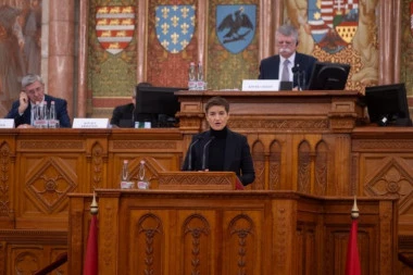 SRBIJA ČVRSTO NA EVROPSKOM PUTU! Brnabićeva poručila iz Budimpešte: EU treba da primeni jednake standarde za sve kandidate!