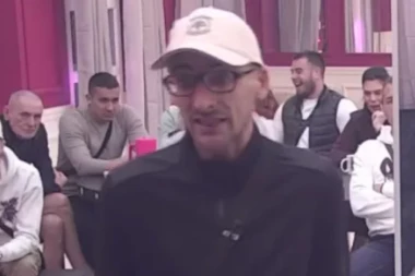 MONSTRUOZNI DETALJI O MATORINOJ PORODICI: Cimi obelodanio STRAVIČNE scene iz porodičnog doma, BRAT joj nikad neće oprostiti!