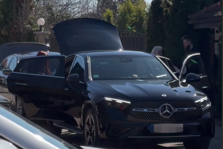 Suzana Jovanović krenula na pomen