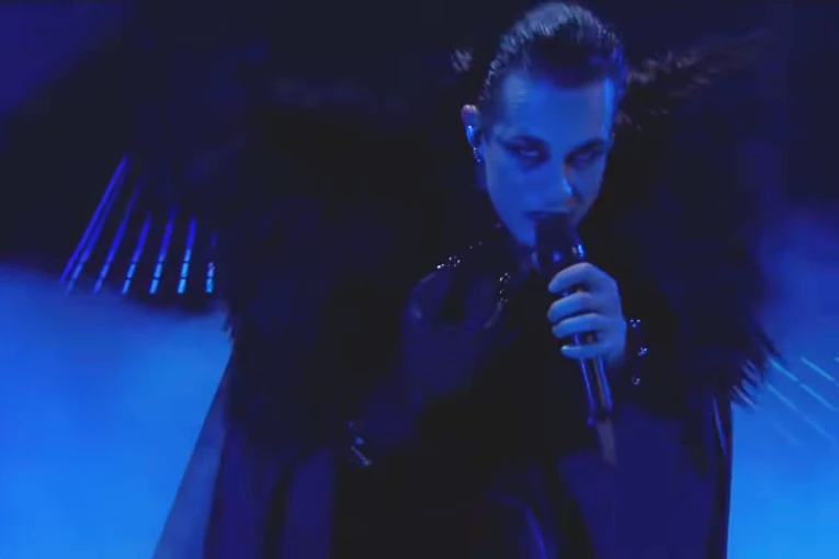 O ČEMU PEVA GRUPA LAVINA?! Ovo je tekst pesme "Kraj mene", krije moćno značenje! (VIDEO)