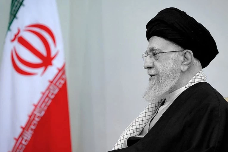 OD MOSADA NE MOŽEŠ POBEĆI! Bivši predsednik Irana ekskluzivno otkrio KAKO je izraelska tajna služba tako lako ubila AJATOLAHA (VIDEO)