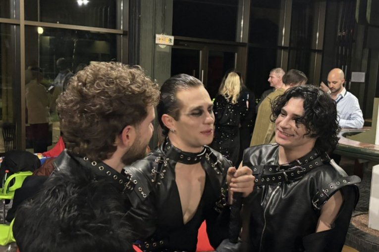 Grupa Lavina nakon pobede