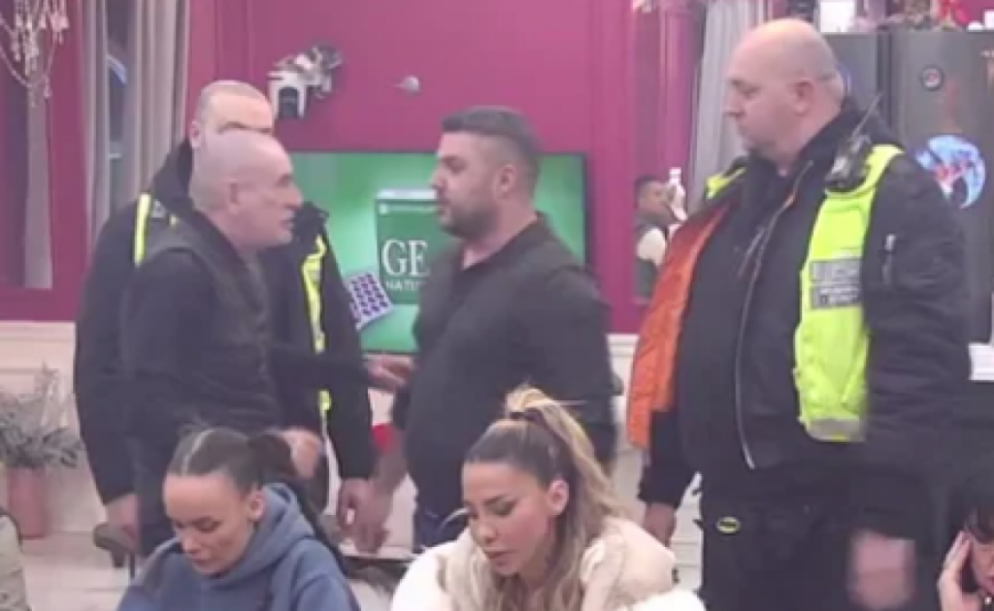 ANELI NASRNULA NA ASMINA, OBEZBEĐENJE NAPRAVILO ŽIVI ZID: Durdžić joj izgovorio NAJBRUTALNIJU uvredu, svi ga OSUDILI!