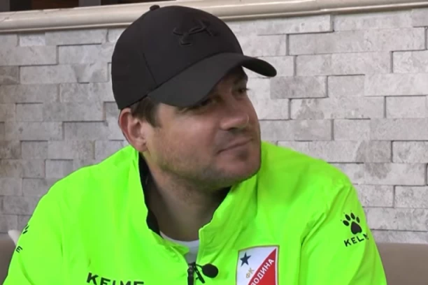 MOJIH TOP 11 - NENAD LALATOVIĆ: Uvek je voleo cigaru i dobru kafu, naročito na poluvremenu! (VIDEO)