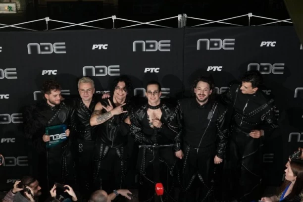 LAVINA KRENULA ZA BEČ! Luka pred polazak obradovao publiku, a ovo se dešavalo u rodnom Nišu! (VIDEO)