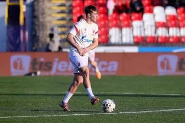 KOSTOV POSLE GOLA POGODIO DVE PREČKE: Zvezda dominantna u Kragujevcu!