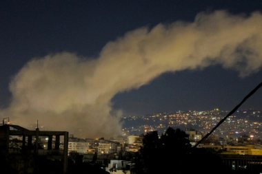 PAKAO U LIBANU! Izraelski napadi UBILI 31 osobu, Bejrut i jug u plamenu, Hezbolah uzvraća masovnim raketnim udarima! (FOTO, VIDEO)