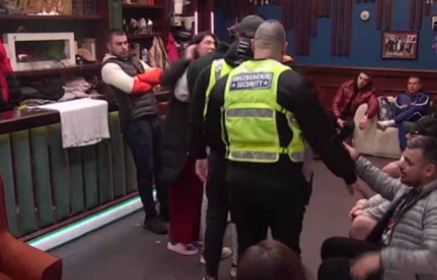 NEVIĐENA TUČA U ELITI! Aneli PODIVLJALA, OBEZBEĐENJE nije moglo da je OBUZDA - čeka se zvanična odluka produkcije!