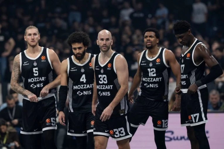 SITUACIJA JE OTEŽANA! EVO ŠTA RADE KOŠARKAŠI PARTIZANA U RATNOJ ZONI: Ovo su najnovije informacije, evo kako su završili u Dubaiju