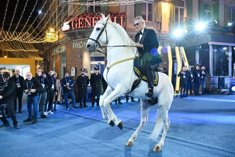 SPEKTAKL NA SANREMU: Evo ko je osvojio kartu za Evroviziju, a šou je ukrao Andrea Bočeli na BELOM KONJU! (VIDEO)