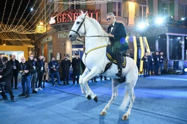 SPEKTAKL NA SANREMU: Evo ko je osvojio kartu za Evroviziju, a šou je ukrao Andrea Bočeli na BELOM KONJU! (VIDEO)