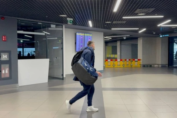 GDE SI POŠAO, ALEKSA?! Neverovatno šta je uradio Avramović po sletanju u Beograd (VIDEO)