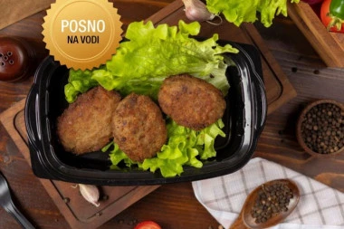 PLJESKAVICE BEZ MESA KOJE OSVAJAJU NA PRVI ZALOGAJ: Zdravo jelo iz rerne, na vodi, spremno za pola sata