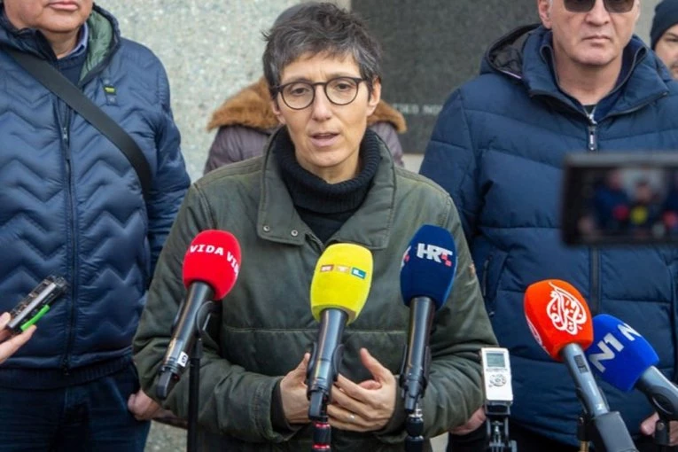 Savet za monitoring oštro osudio: Maja Sever bespoštedni propagandista i manipulator!