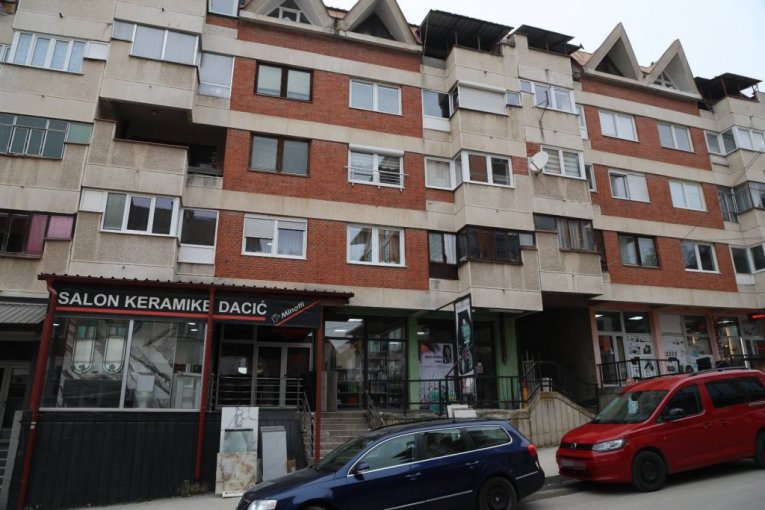 Zgrada u kojoj je živela policajka