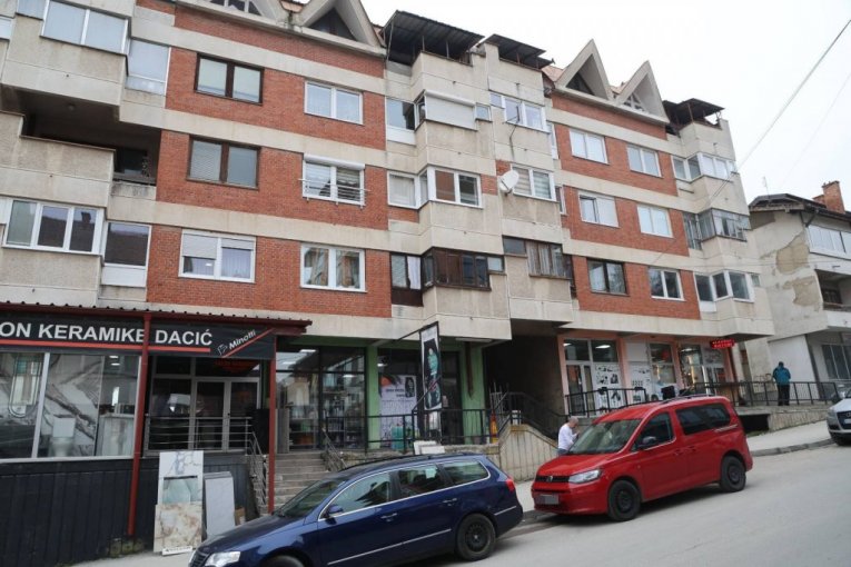 Zgrada u kojoj je živela policajka