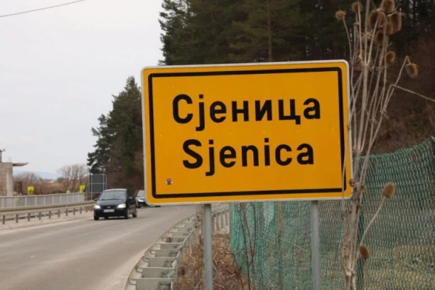 DRAMA U SJENICI! Učenik 7. razreda doneo PIŠTOLJ u školu!