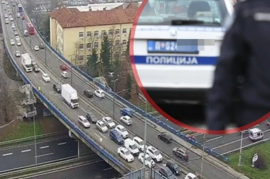 UDARIO DEČAKA I POBEGAO! Stravična saobraćajna nesreća kod Plavog mosta, automobil završio na krovu! (VIDEO)