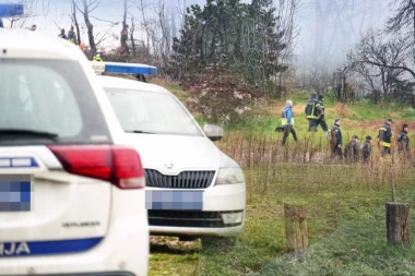 REPUBLIKA NA MESTU NESTANKA BAKE U ZVEZDARSKOJ ŠUMI! Pozvala sina i rekla da se izgubila, a onda je nestala bez traga! SVE VRVI OD POLICIJE! (FOTO)