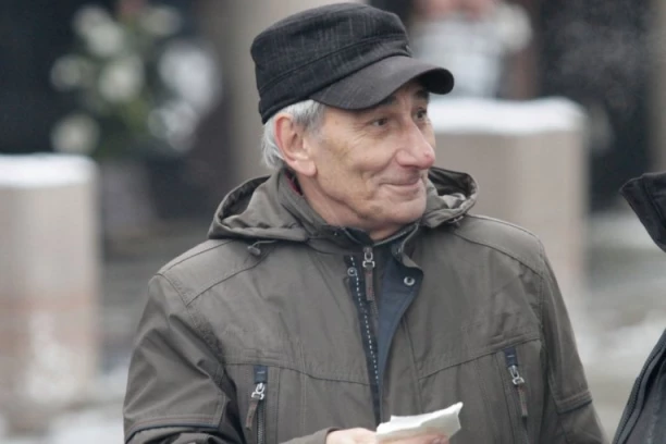 JOVA RADOVANOVIĆ (85) KAO RIČARD GIR: Ovako danas izgleda legendarni osnivač Sedmorice mladih! (FOTO)