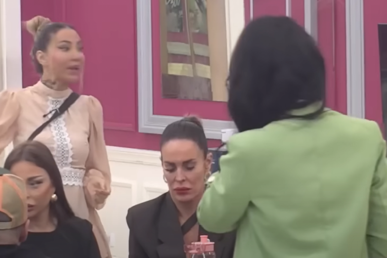 Anita Stanojlović i Aneli Ahmić