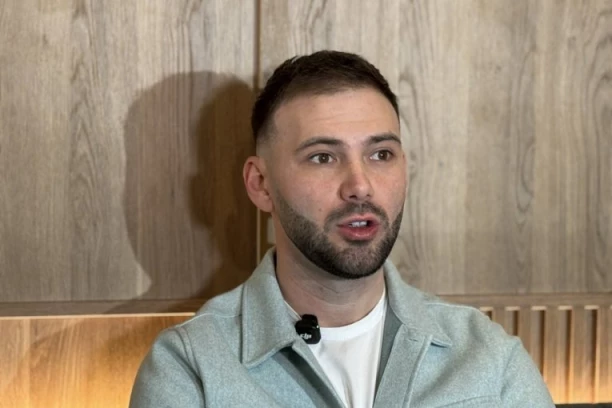 MARKO GAČIĆ POSTAJE OTAC: Pevač napravio dete LJUBAVNICI, sve drži u strogoj tajnosti?!