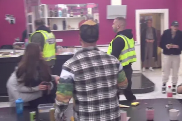 Uroš Stanić i Luka Vujović svađa