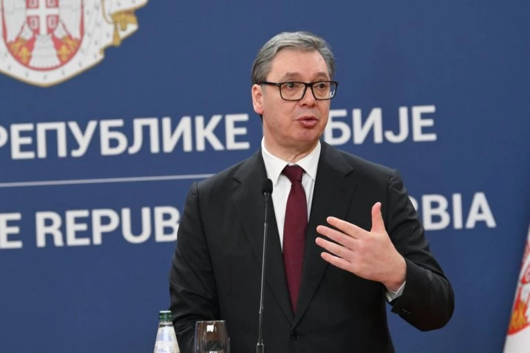 OVO JE RECEPT ZA POBEDU! Vučić jednom rečenicom objasnio koji je put ka boljoj budućnosti i stabilnom razvoju Srbije (FOTO)