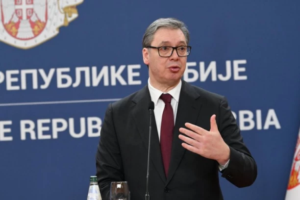 OVO JE RECEPT ZA POBEDU! Vučić jednom rečenicom objasnio koji je put ka boljoj budućnosti i stabilnom razvoju Srbije (FOTO)