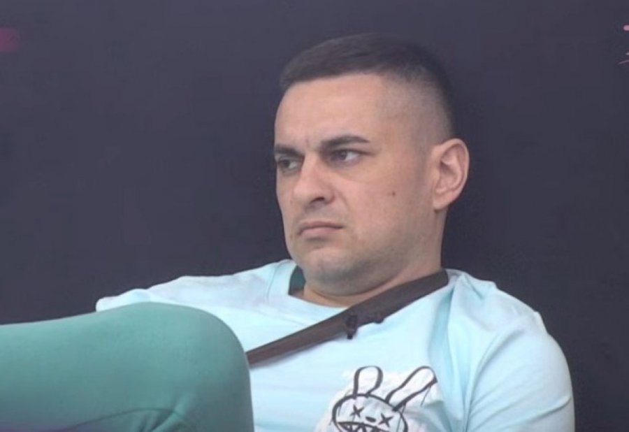 POLICIJA STIŽE U "ELITU 9" ZBOG BEBICE!? Teodora Delić iznela JEZIVE detalje o radnjama ispod pokrivača! UČESNICI SE PLAŠE ZA NJEN ŽIVOT! (VIDEO)