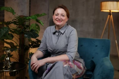 EMOTIVNO SA DRINOM: Maja Kolundžija Zoroe o liku Tesline majke, punoletstvu i bolu u koloni Oluje (VIDEO)