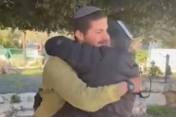 DRAMA U IZRAELU! SIN IMINISTRA RANJEN U BORBAMA S HEZBOLAHOM! (FOTO)