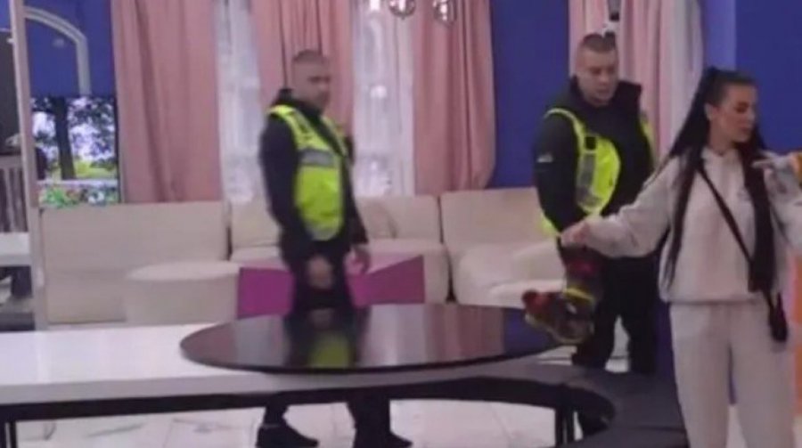 ANITA STANOJLOVIĆ SVOJEVOLJNO NAPUSTILA BELU KUĆU - Zvaničan kraj krunisane pobednice rijalitija?!