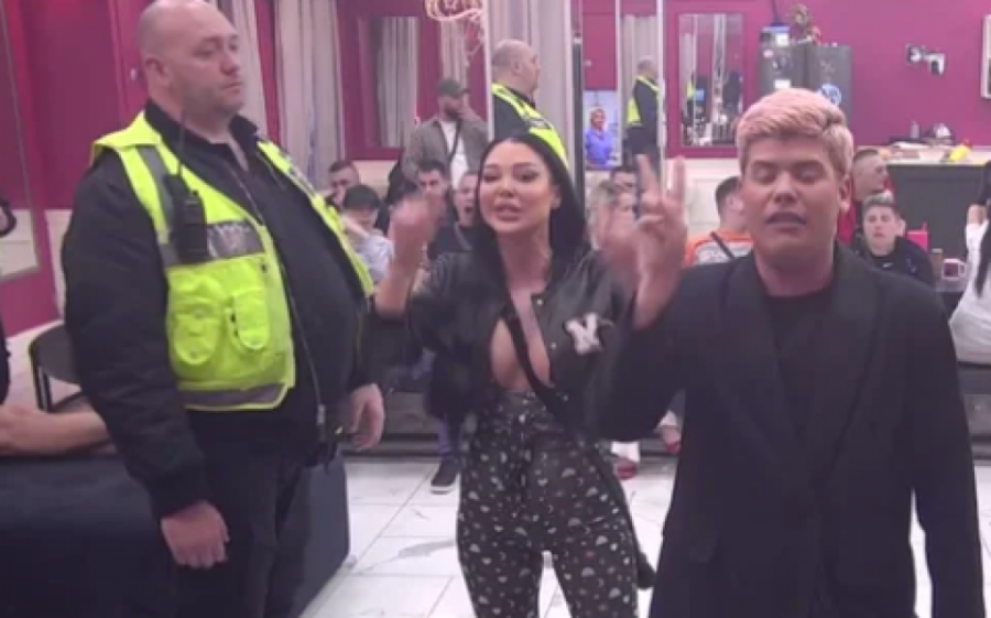 MOMENTALNI PREKID PROGRAMA! Obezbeđenje RAZDVAJALO Maju i Uroša, OVO nije smela da izgovori UŽIVO u emisiji!